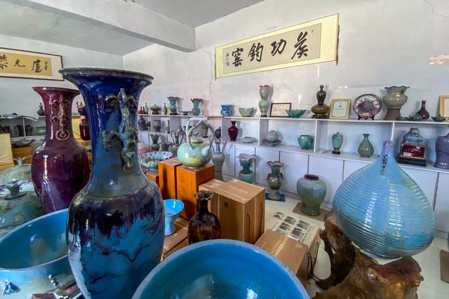 实拍钧窑开窑仪式，残次品心疼也要现场砸碎